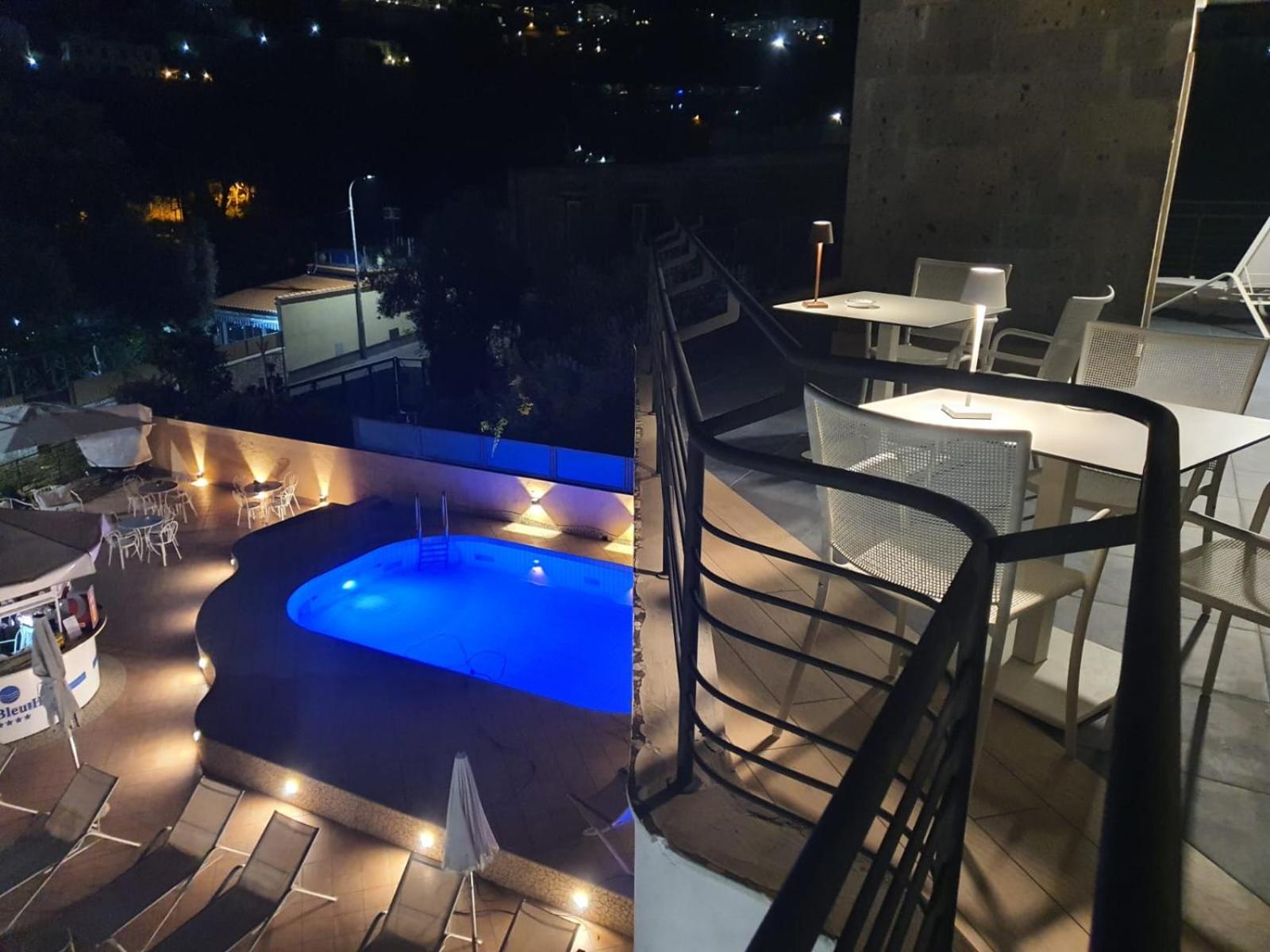 Eden Bleu Hotel Вико Екуензе Екстериор снимка