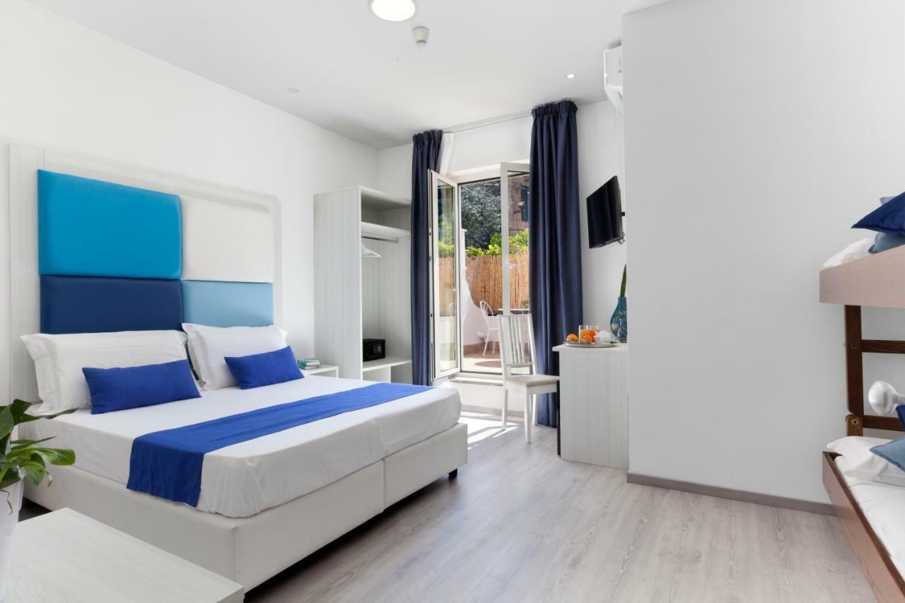 Eden Bleu Hotel Вико Екуензе Екстериор снимка